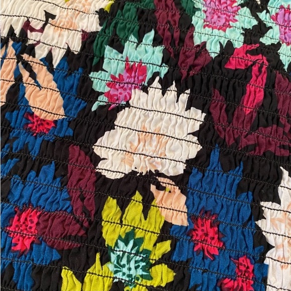 🔥 LAST CHANCE [Guess] halter tank - Picture 3 of 5